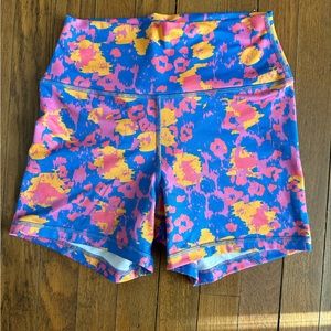 Fleo Shorts Size Small
